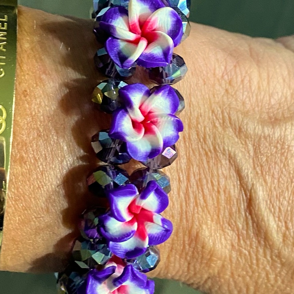 Stretchy Purple Flower Bracelet